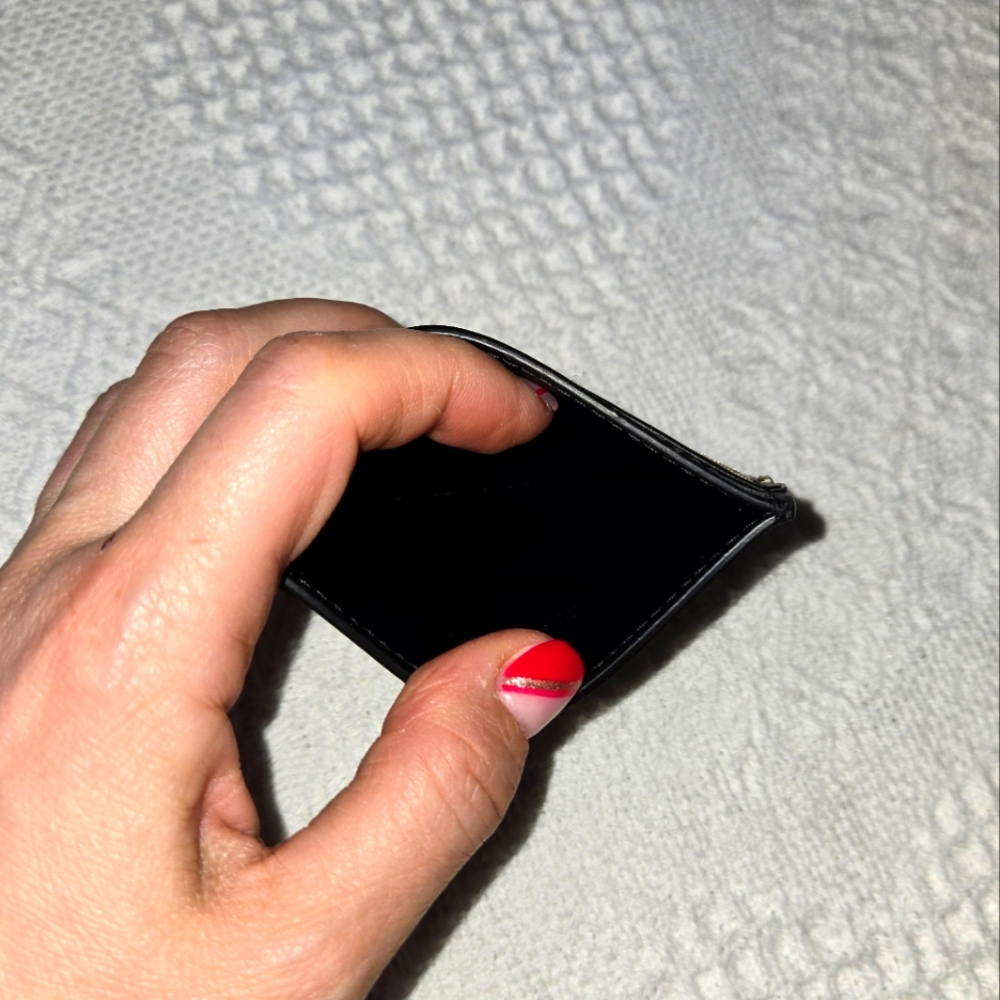 SOLD! Brand New Gucci GG Supreme Monogram Card Holder Dark Brown - Picture 7 of 7